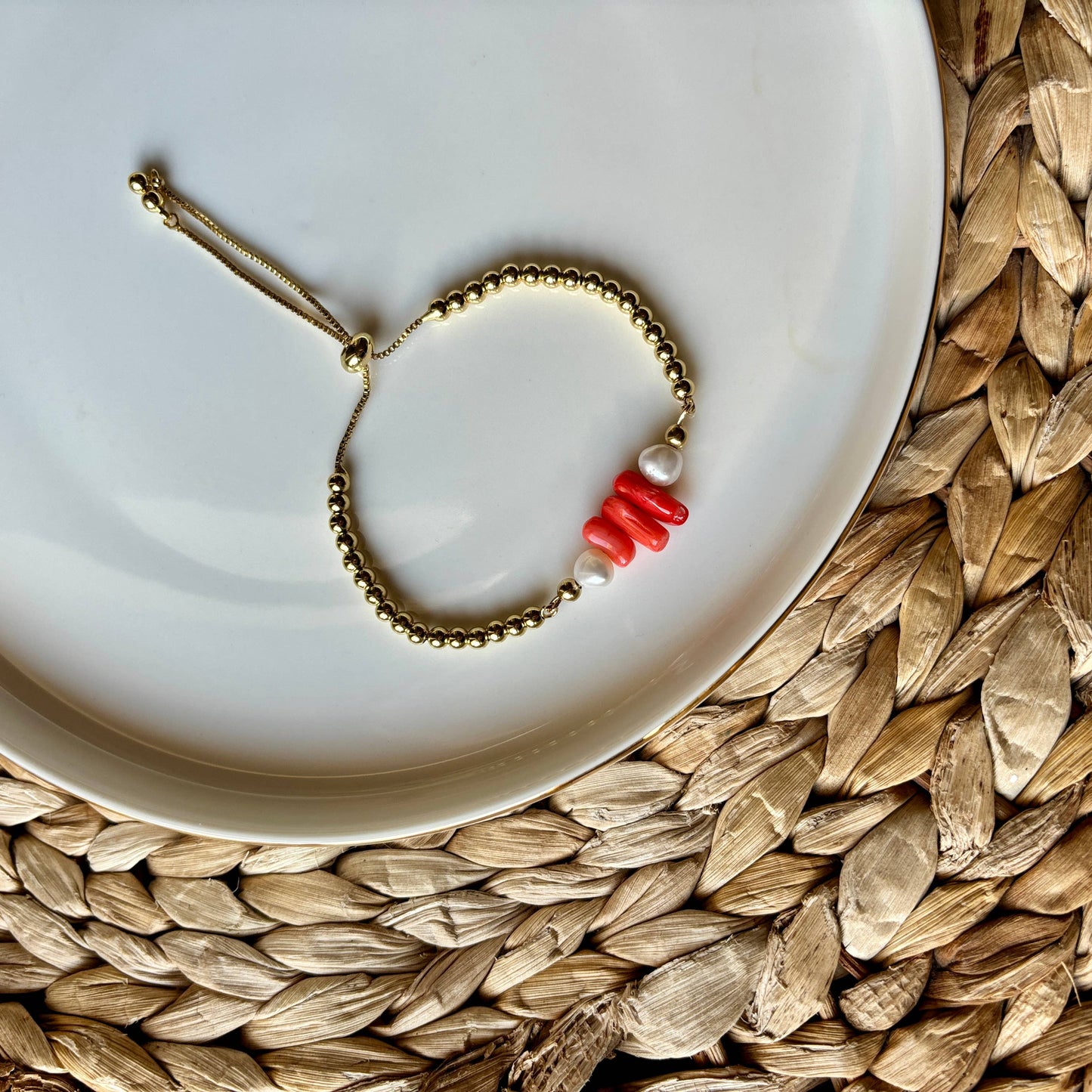 Gold Bracelet with Natural Stones and Pearls: Italy