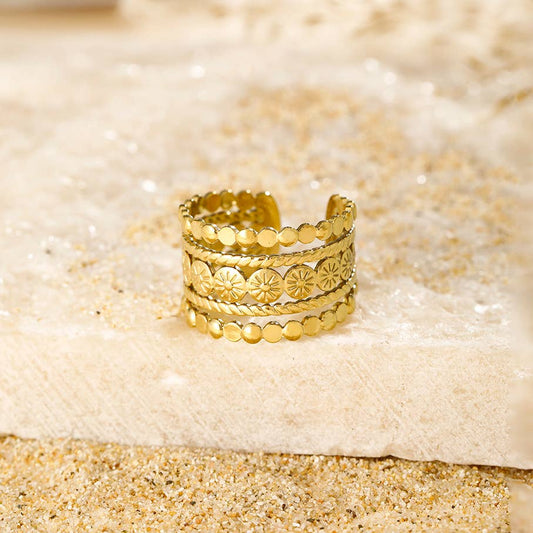 Gold Ring with Design: France : France